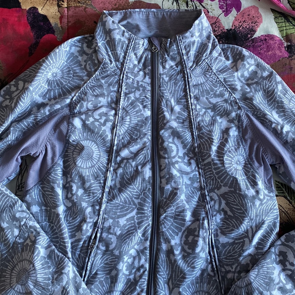 Lululemon Run: Travel To Track Jacket - Picture 7 of 11